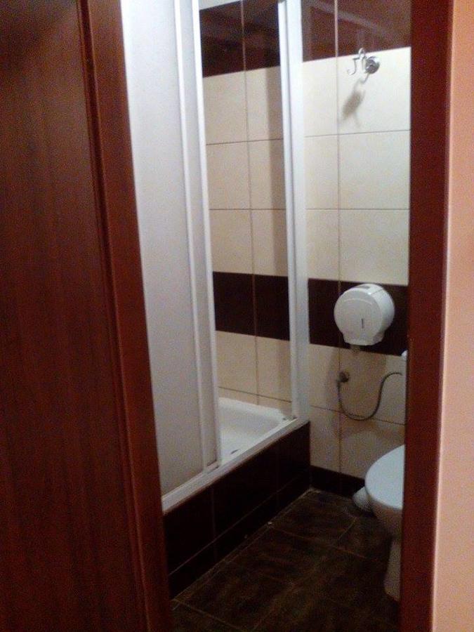 The Warsaw Hostel Esterno foto
